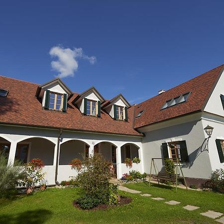 Fruehstueckspension Kleinschuster Burgau Buitenkant foto