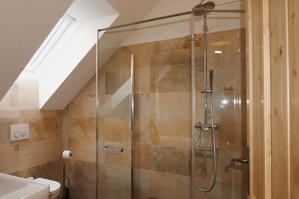 Fruehstueckspension Kleinschuster Burgau Kamer foto